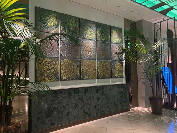 入り口入ってすぐのアート。ここの前でも当日写真撮影