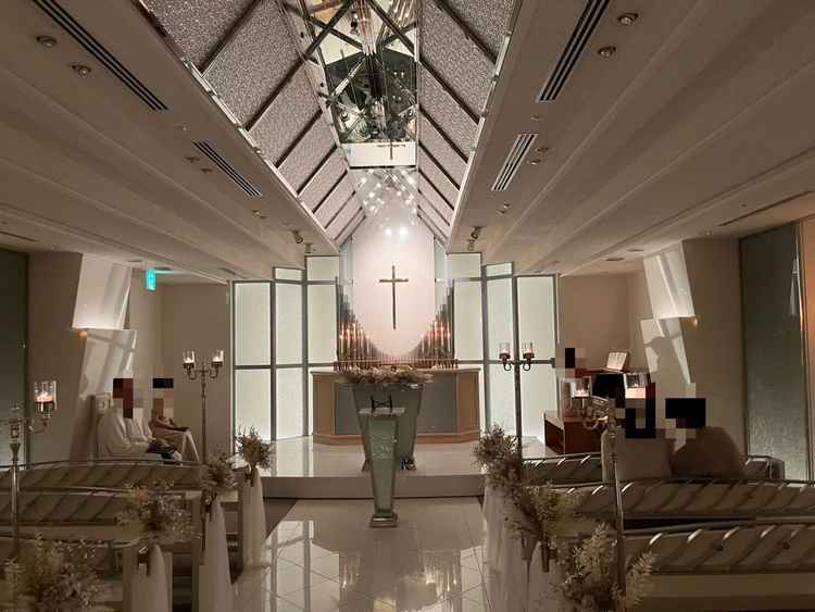 明るいチャペル