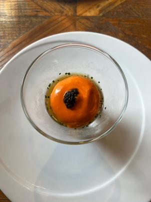 試食会のアミューズ。様々な素材が上手に組み合わさっており美味しかった。