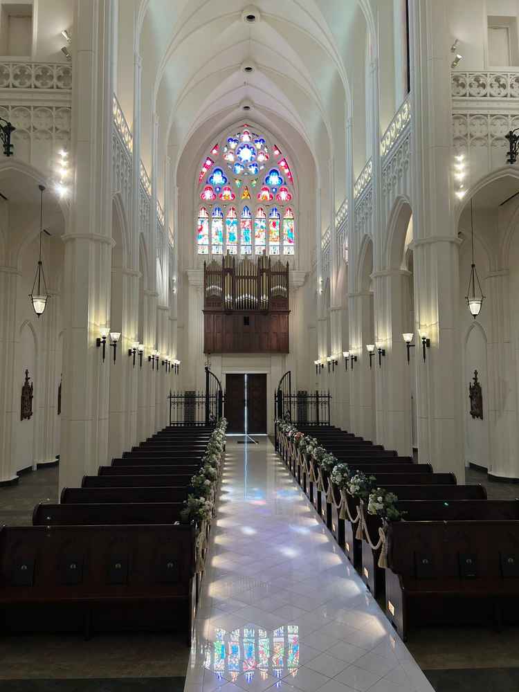 ステンドグラスのチャペル