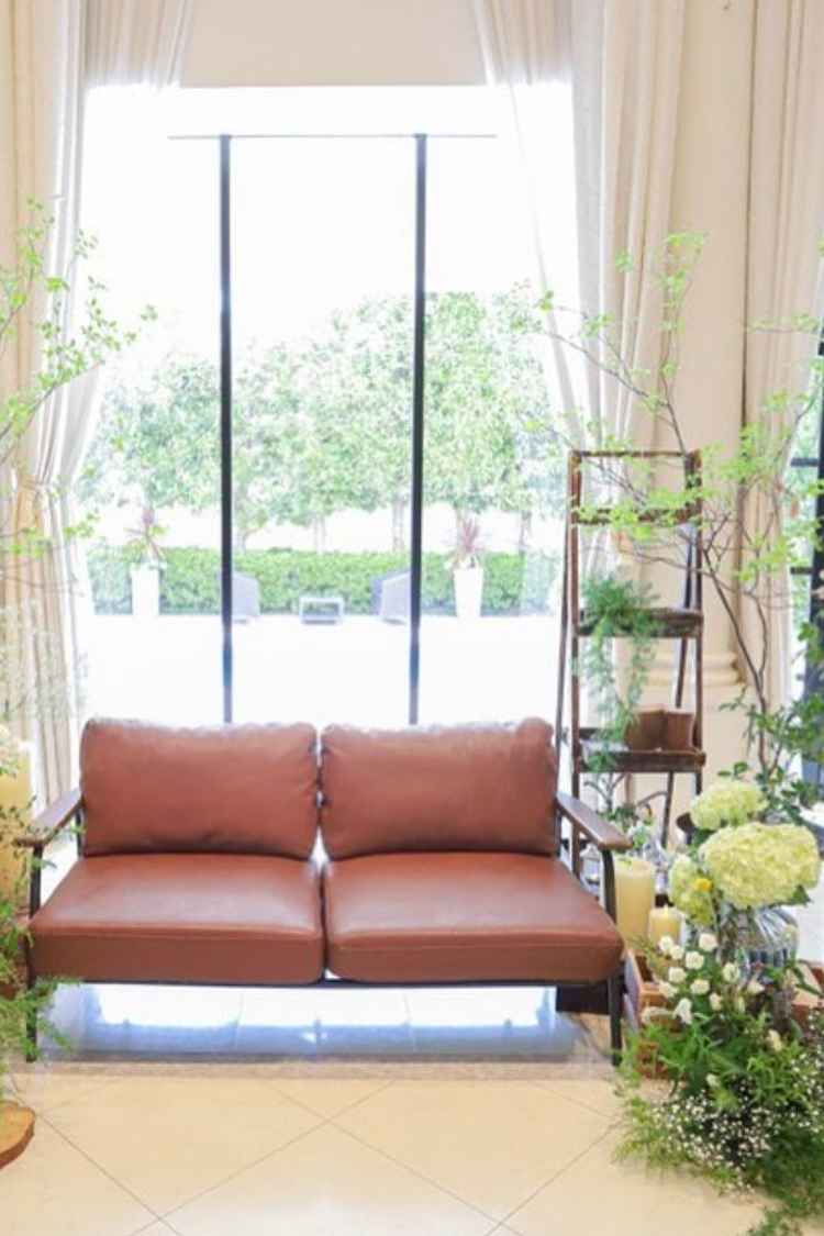 白が多めな披露宴は光が入るととても明るく、吹き抜けで広々していて私たちの理想通りでした！