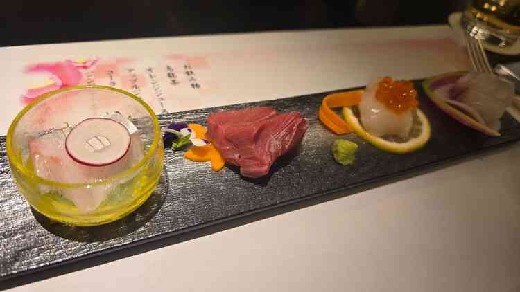 お料理はフレンチの他にも結婚式には珍しい中華、和食がありました。