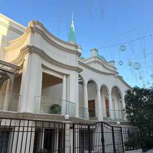 やはり印象的な外観は素敵！あえて最初の入り口は普通で、挙式の入り口からこの外観が見えるのが良かった