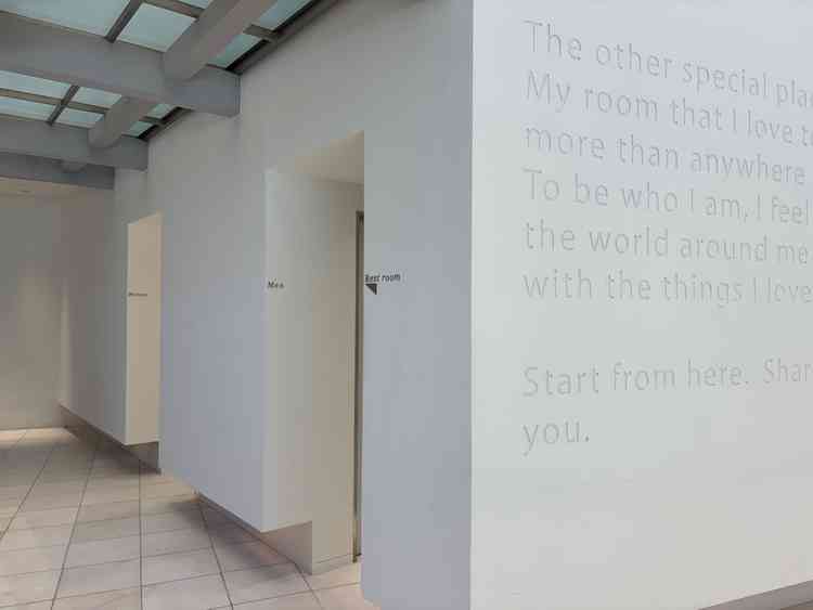 披露宴会場内にお手洗いが！