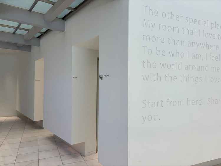 披露宴会場内にお手洗いが！