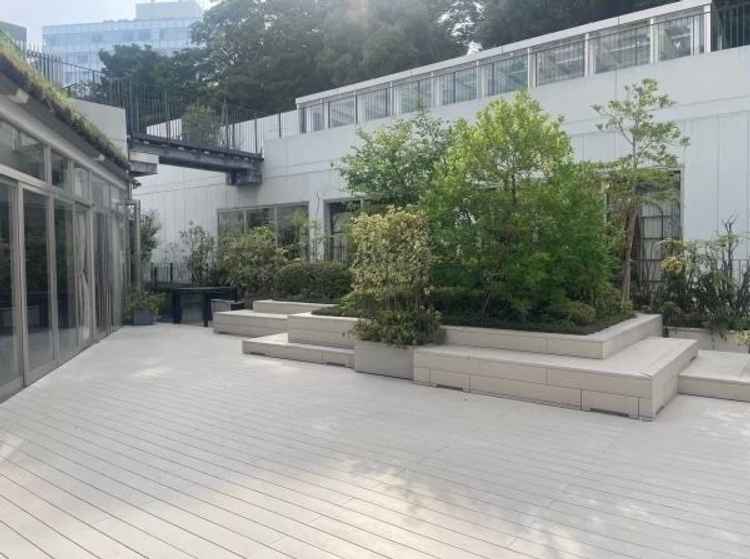 挙式会場から出れるテラス