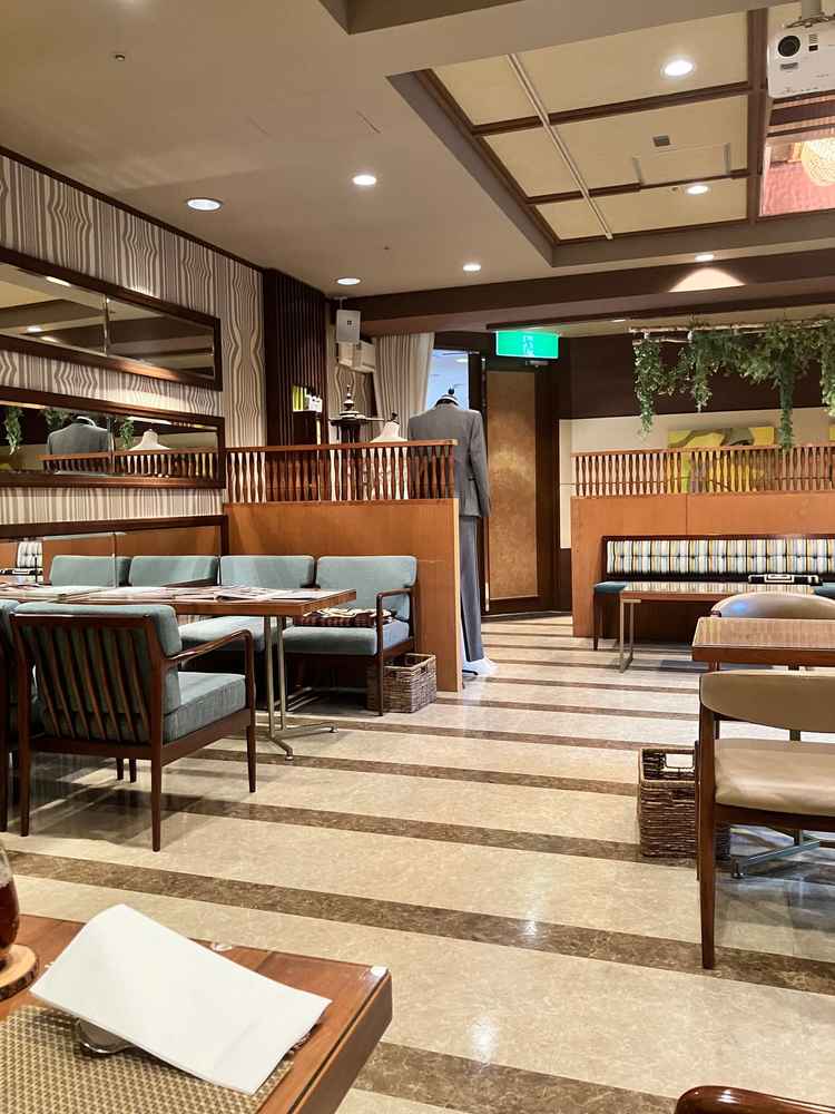 見積り、試食、アンケート回答などを行った場所。実際の式場の近く、パーテーションで区切られていました。