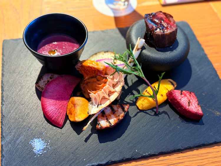 試食のメニュー、直送の野菜のグリルがとても美味しかった