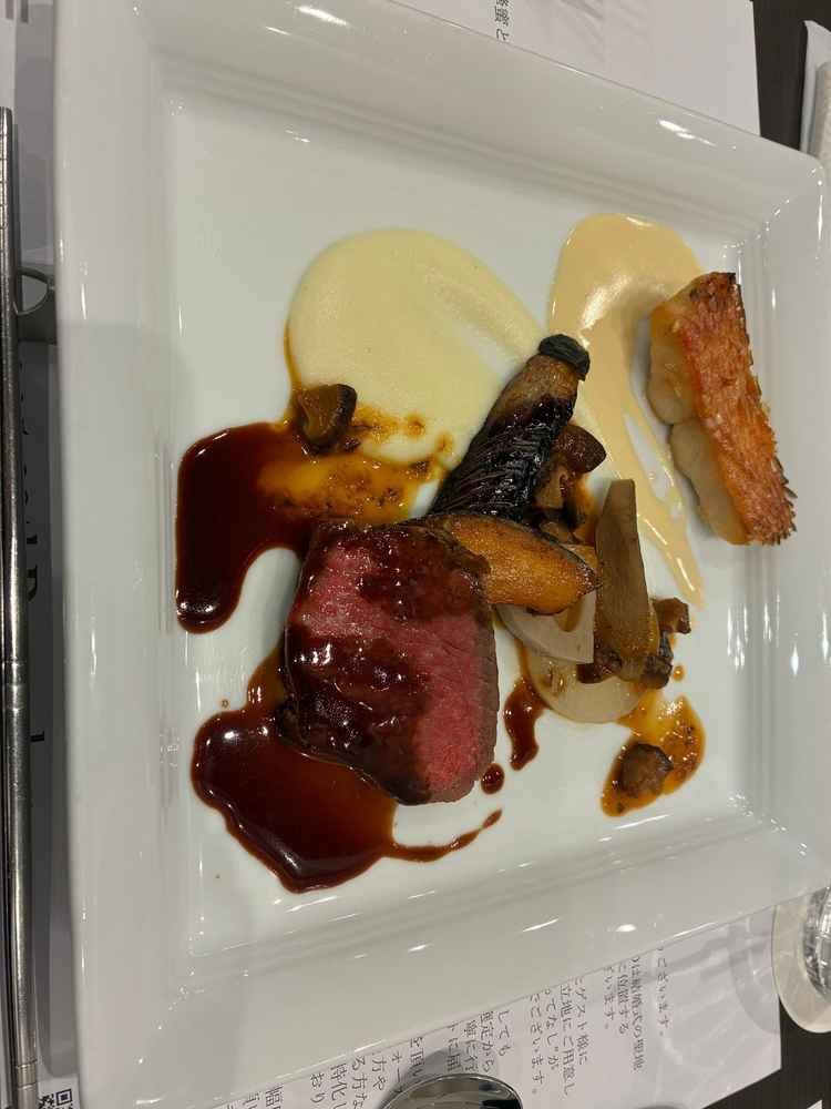 金目鯛の鱗焼き、和牛