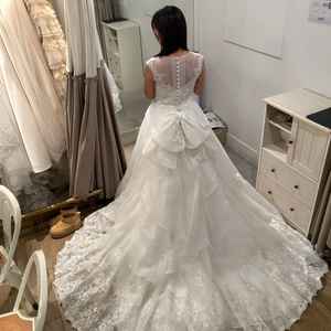 骨格診断、試着までさせていただきました。実際の式のイメージが沸いて、すごく良い体験でした。