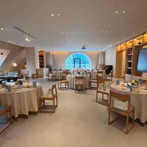 披露宴会場30名でも使用可能