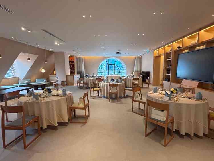 披露宴会場30名でも使用可能