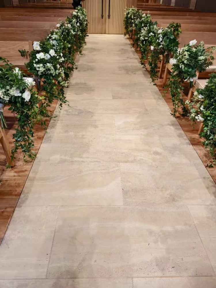 入場口も挙式の意味を教えていただきながら入場させて頂きました。感動しました