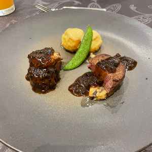 試食会のメインメニューです。当日はプリフィックススタイルで、6000通りの組み合わせから選べます。