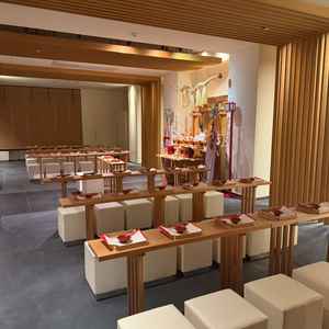 こちらも神前の友人の席でイメージとは違った、和装にとても合う雰囲気で素敵でした。