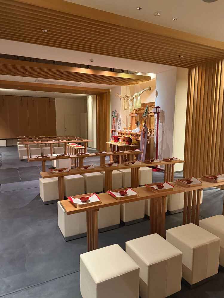 こちらも神前の友人の席でイメージとは違った、和装にとても合う雰囲気で素敵でした。