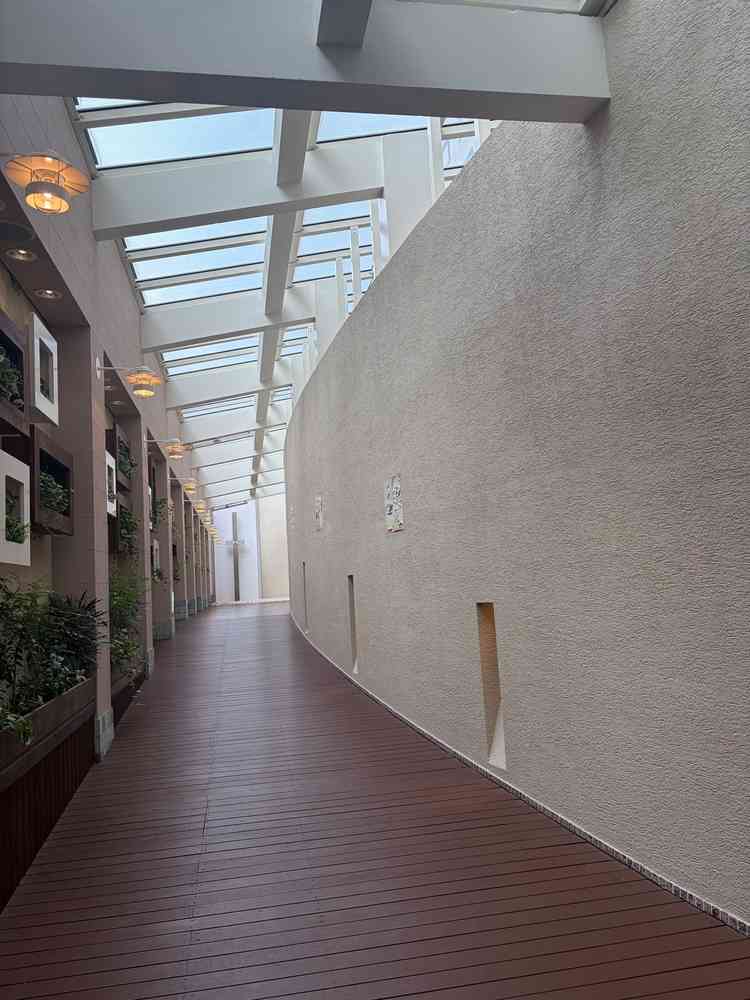 チャペル前のガーデン