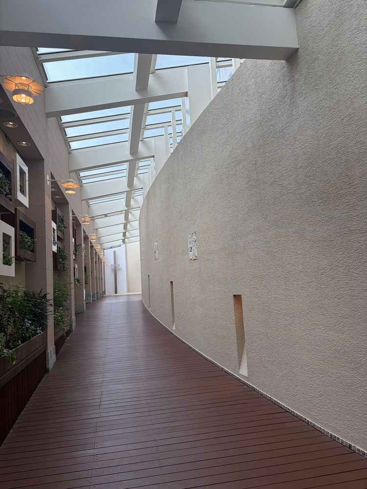 チャペル前のガーデン