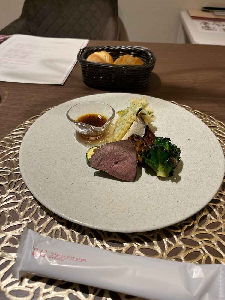 試食をいただきました。野菜もおいしかったです。