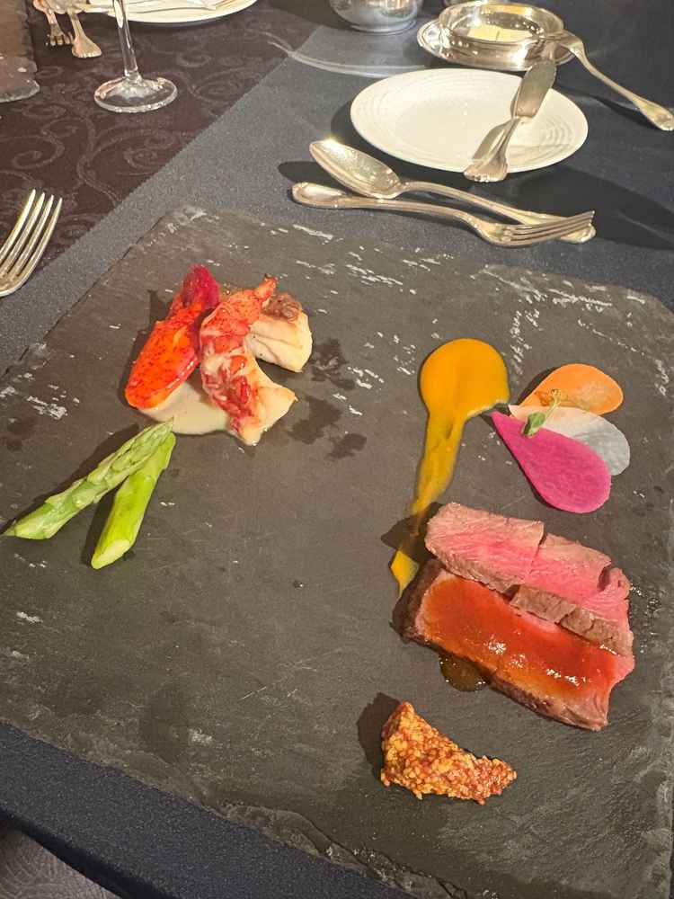 どれもとても美味しかった。1番安いコースでも和牛を使ったメインディッシュを楽しむことができる。