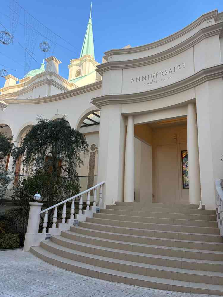 チャペルの外観。ここでフラワーシャワーを行えるとのこと。