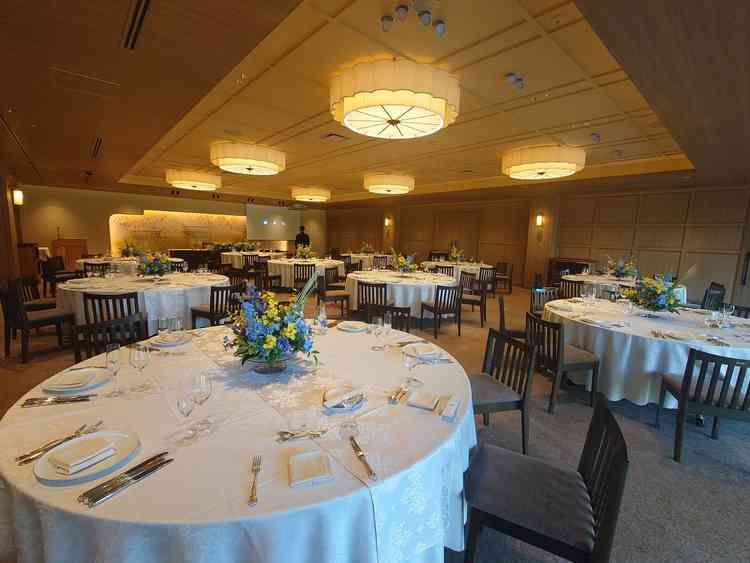 SUEHIRO会場の内観