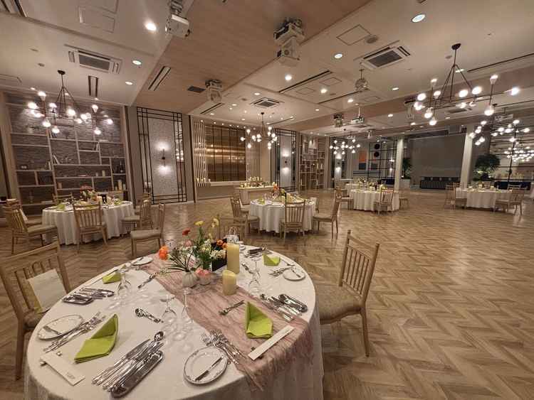 次の日に披露宴があるとのことで、実際の雰囲気での見学が出来ました。とても可愛らしかったです。