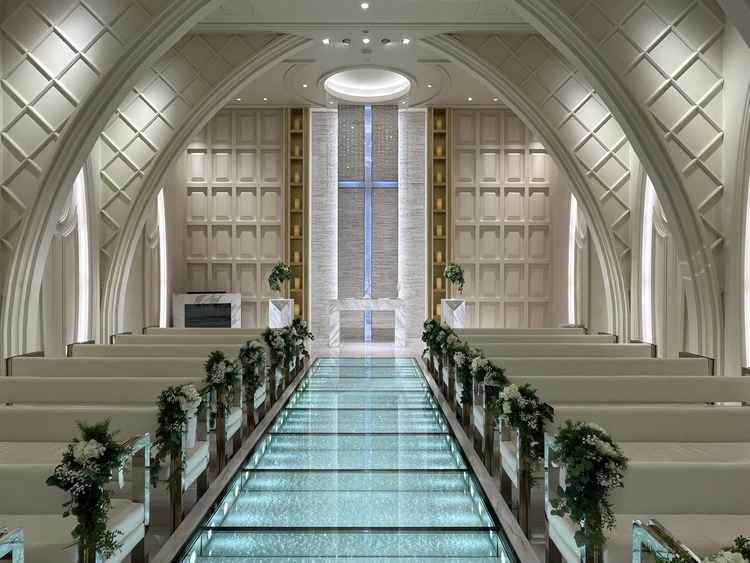 チャペル点灯時。消灯時とは違った綺麗さがありました。