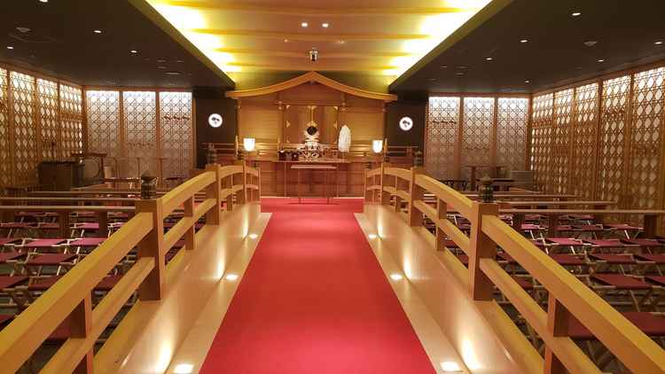 神前式で利用する会場。見る機会がなくすごく新鮮だった。