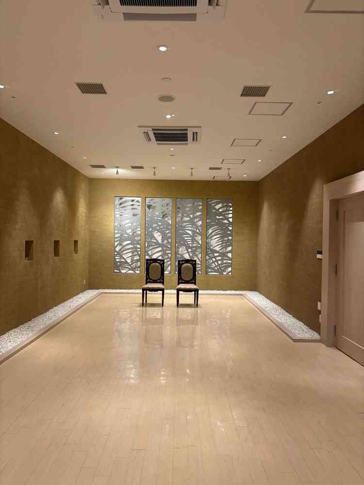 両家の親族のご紹介（顔合わせ）の部屋です。プラス料金が掛かることなく、式場の方が紹介をしてくれる。