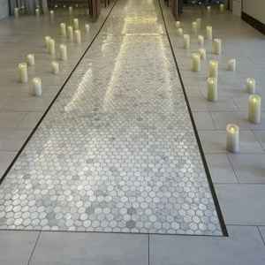 マザーズロードというか言葉を初めて聞きました。扉が開く前にムービーの演出もあり感動的でした。