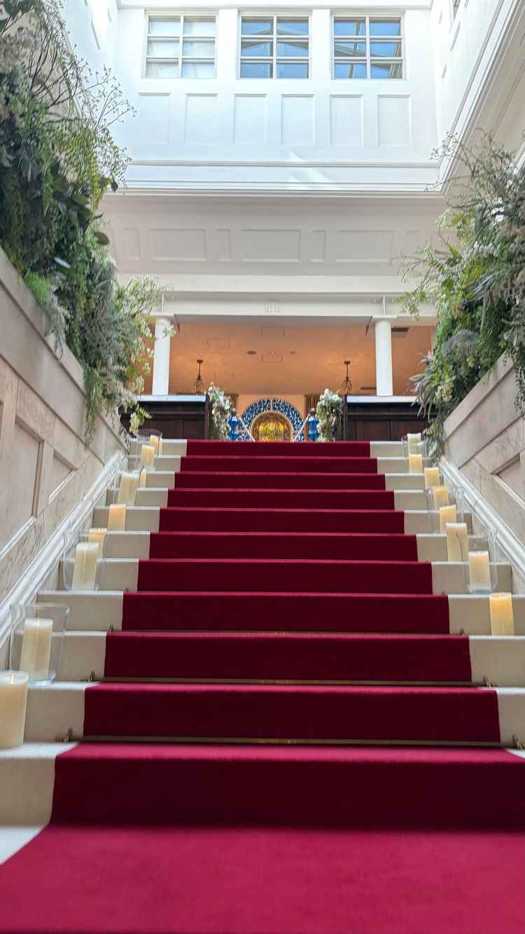 真ん中にある大階段