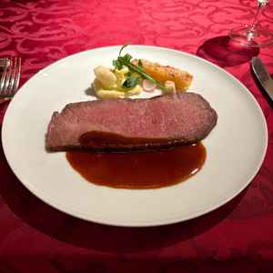 試食のローストビーフ。柔らかくて美味しかった