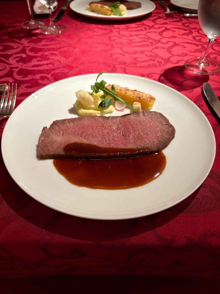 試食のローストビーフ。柔らかくて美味しかった