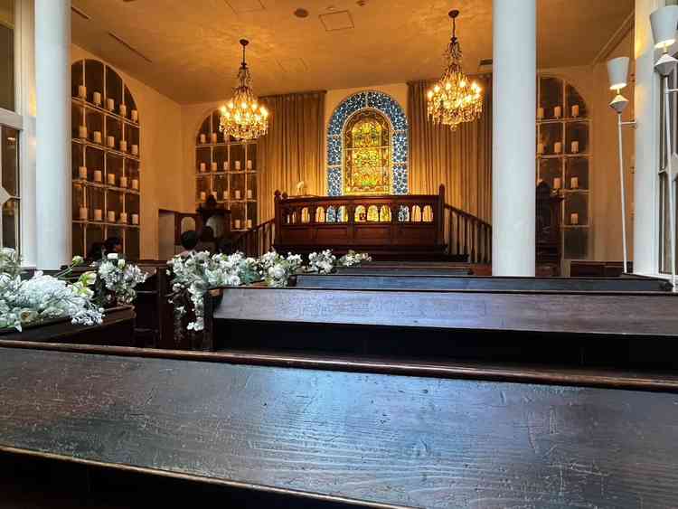 教会はアンティークな雰囲気が広がり全員でオルゴールの音色を聞くのが楽しみになった。