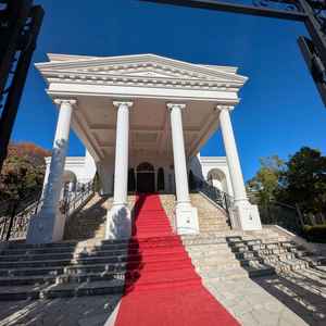 チャペルから出た際の、大階段。