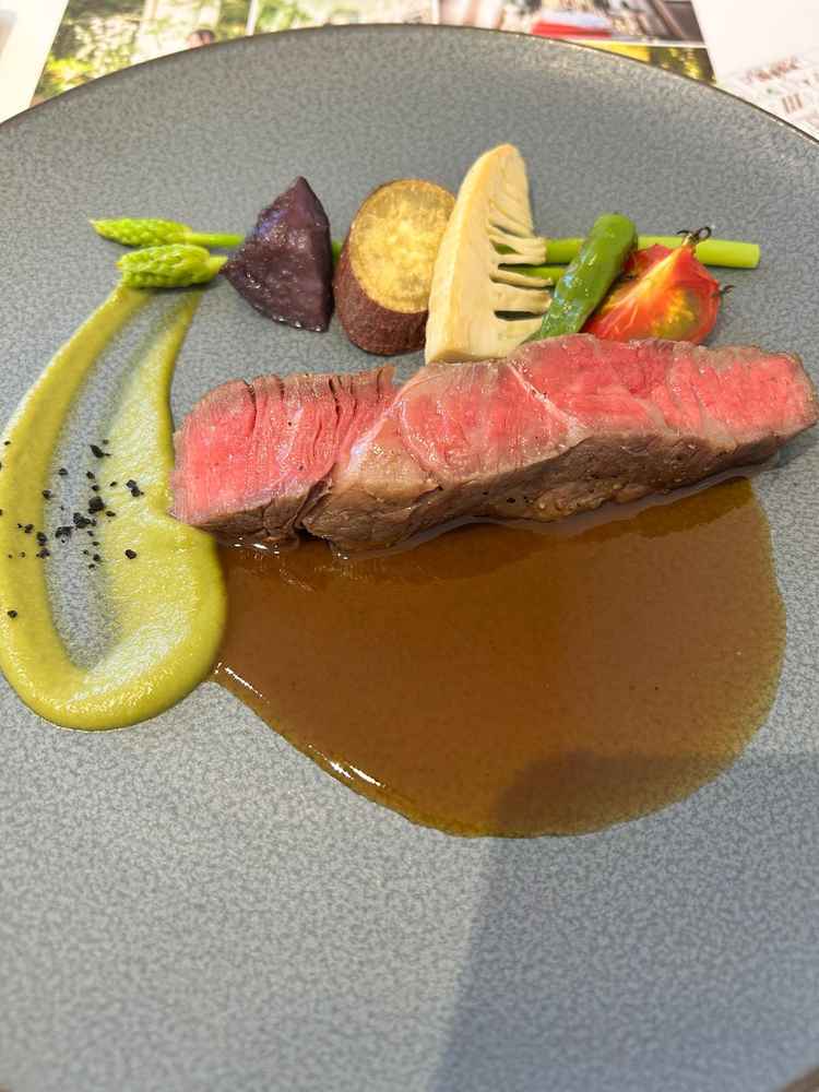 スープとお肉の試食も美味しくシェフのこだわりを感じました！