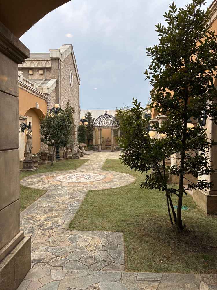 綺麗で広いガーデン