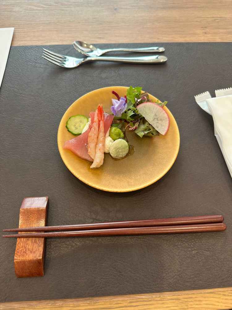 試食もとてもおいしかったです。和とフレンチの融合とのことで、随所に工夫を感じました。