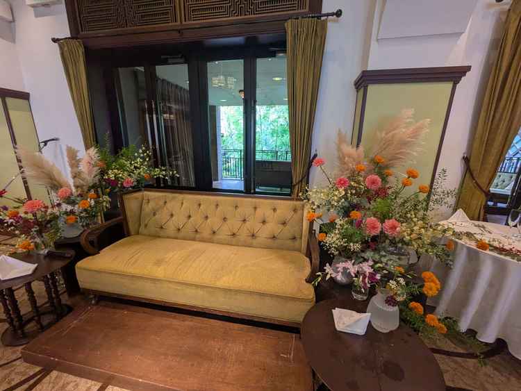 披露宴会場からは中庭がみえて素敵でした。