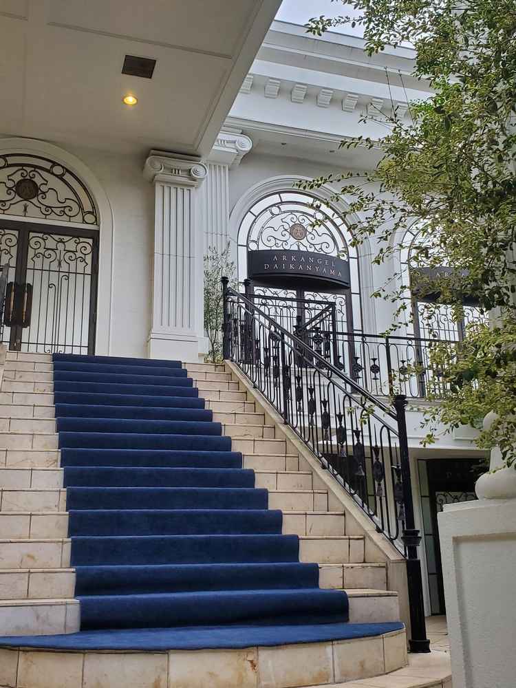 青のカーペットがクラシックで素敵でした。写真も映えそうです。