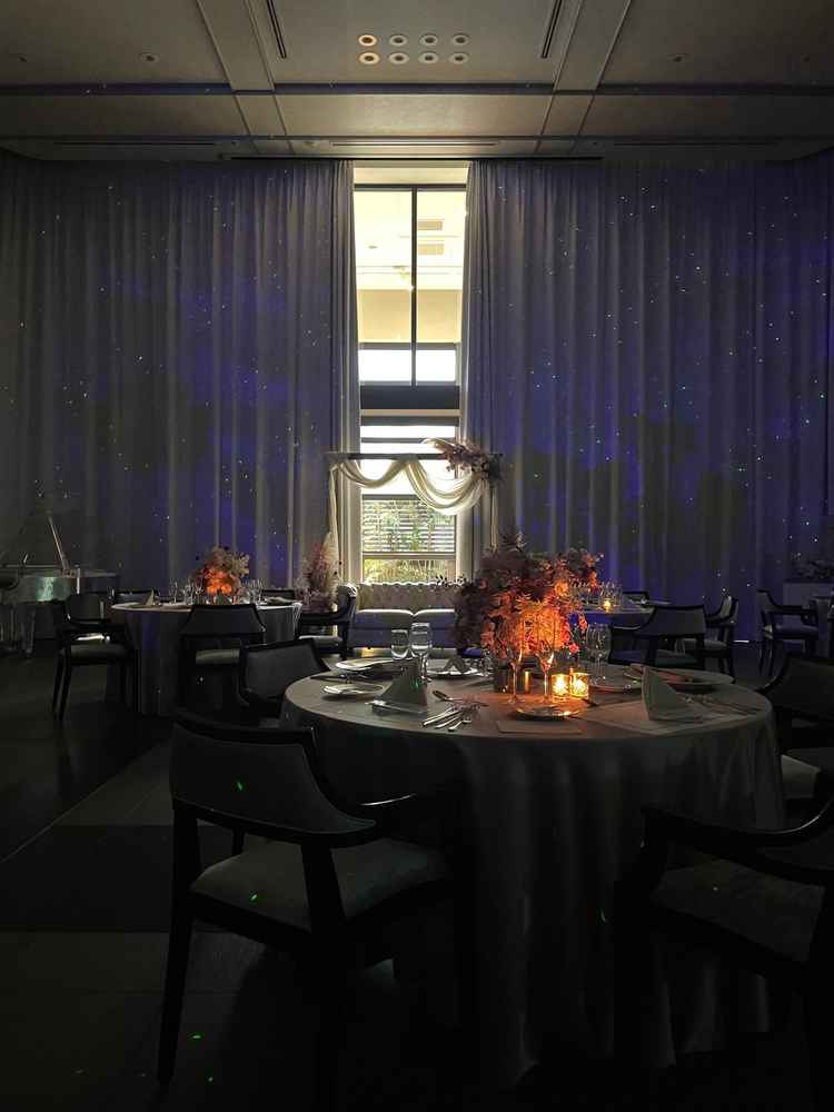 映像後の登場イメージが湧く演出を再現してもらいました。