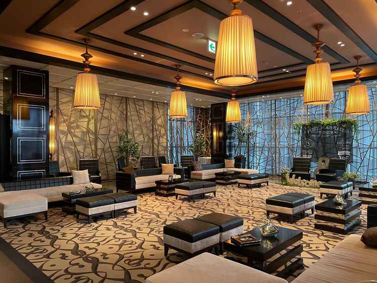 待合スペースはとてもオシャレで落ち着いた雰囲気でゲストにも寛いでもらいたいスペースでした。