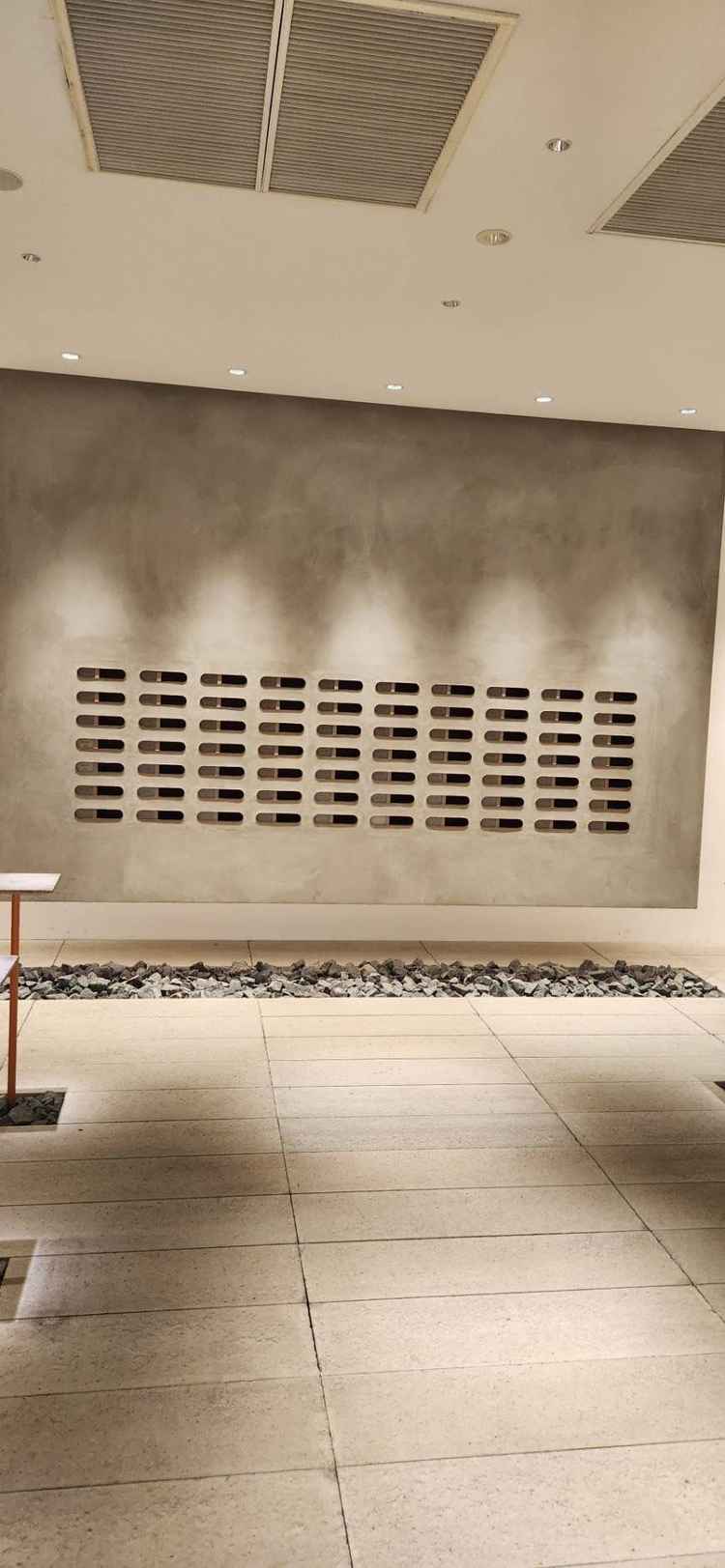 ゲストが来た時に手紙を入れるボックスになります。思い出などを書き記して良いなと思いました。