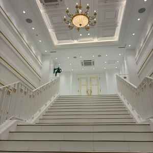 チャペル退場後の大階段