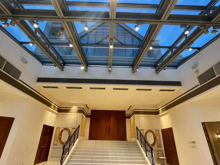 フラワーシャワーする場所。スタッフさんからの拍手で当事者意識が芽生えた