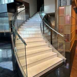 一階披露宴会場への階段