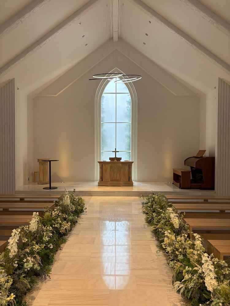 優しい雰囲気のチャペル