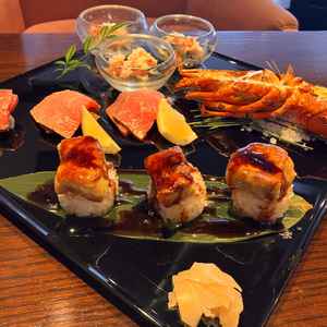試食会のメイン料理です。豪華な食材がふんだんに使われており、とても美味しかったです。
