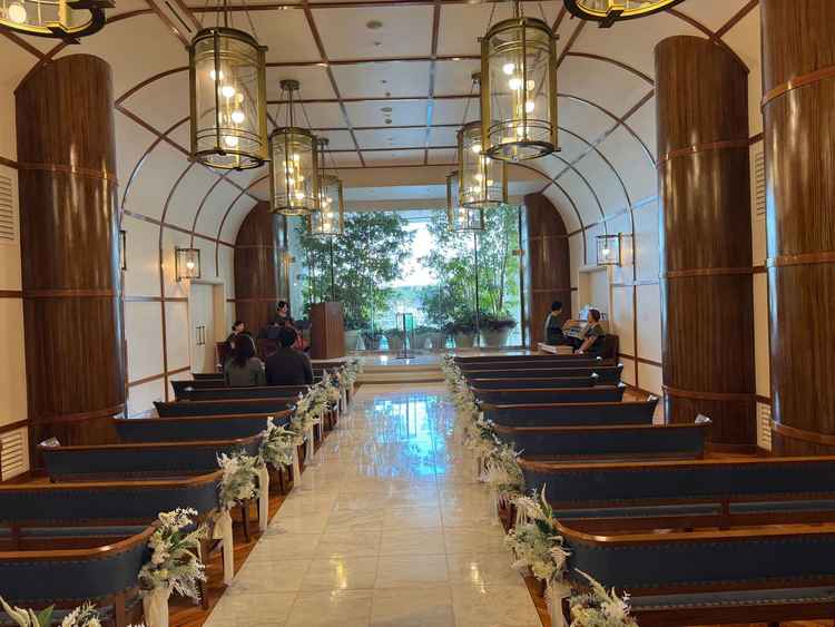 船をイメージしたチャペルでは、生演奏の披露もあった